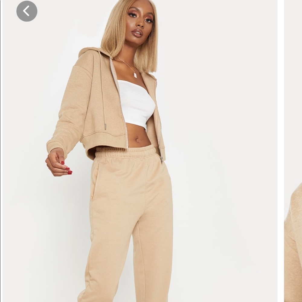 Prettylittlething crop sweater